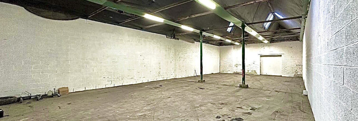 Garage  180 m² à vendre à Wattrelos (59150)