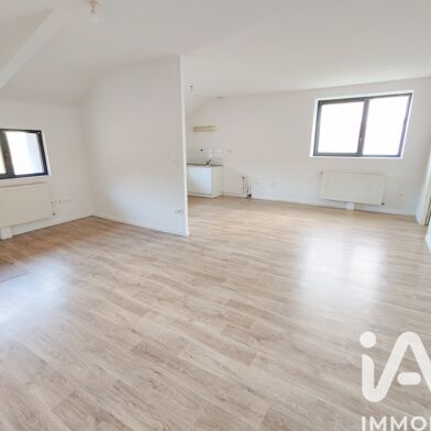 Appartement 4 pièces 750 €