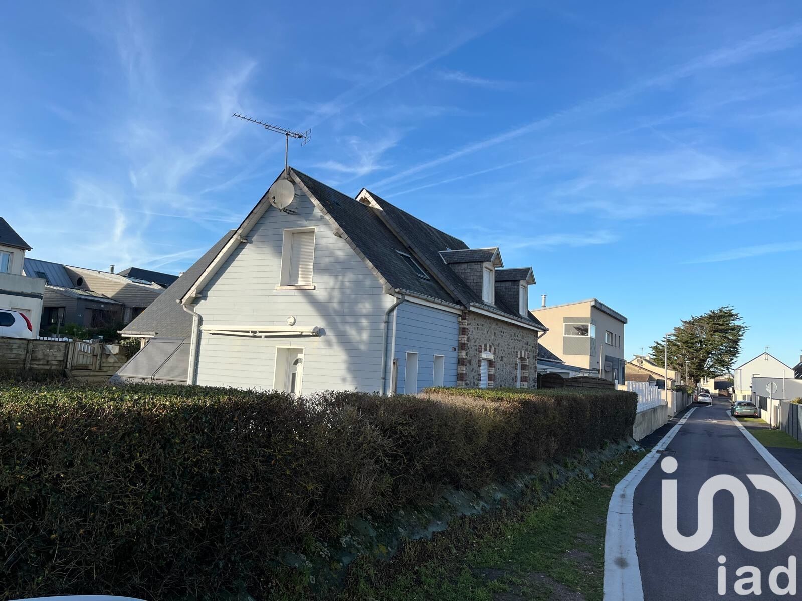 Agon-Coutainville - 152m² - 7p. - 3ch.