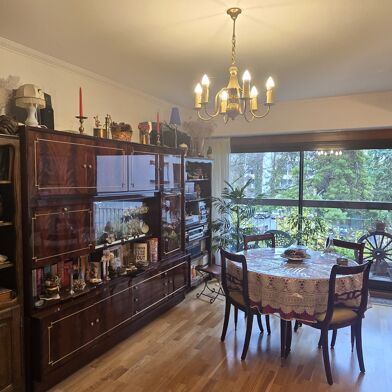 Appartement 4 pièces 220000 €