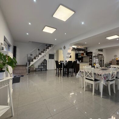 Maison 6 pièces 233000 €