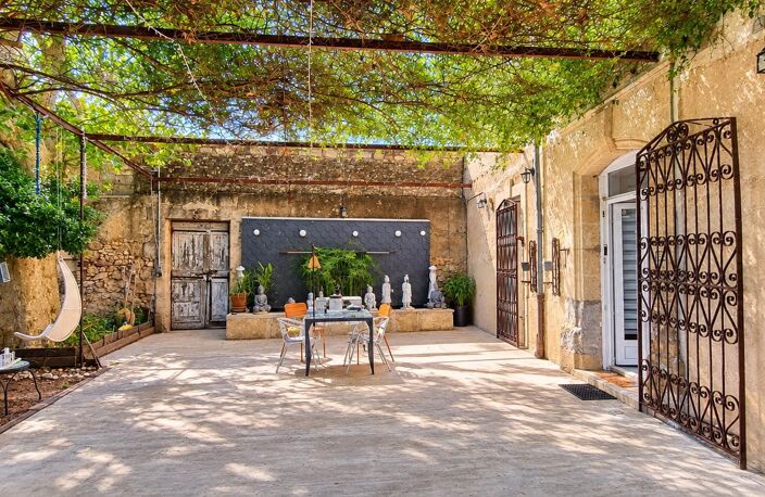 À VENDRE  Superbe maison de maître au cur des vignes à Jonquières (Hérault) — photo 4