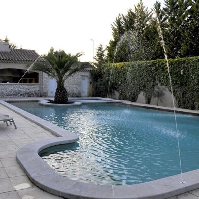 Commerce  1100000 €