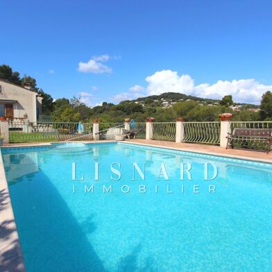 Maison 16 pièces 985000 €