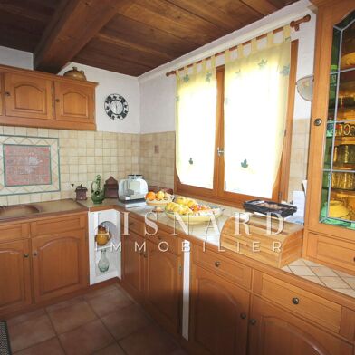 Maison 16 pièces 985000 €