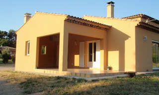 Maison 5 Pièces 131 m² à louer à Simiane-Collongue (13109)