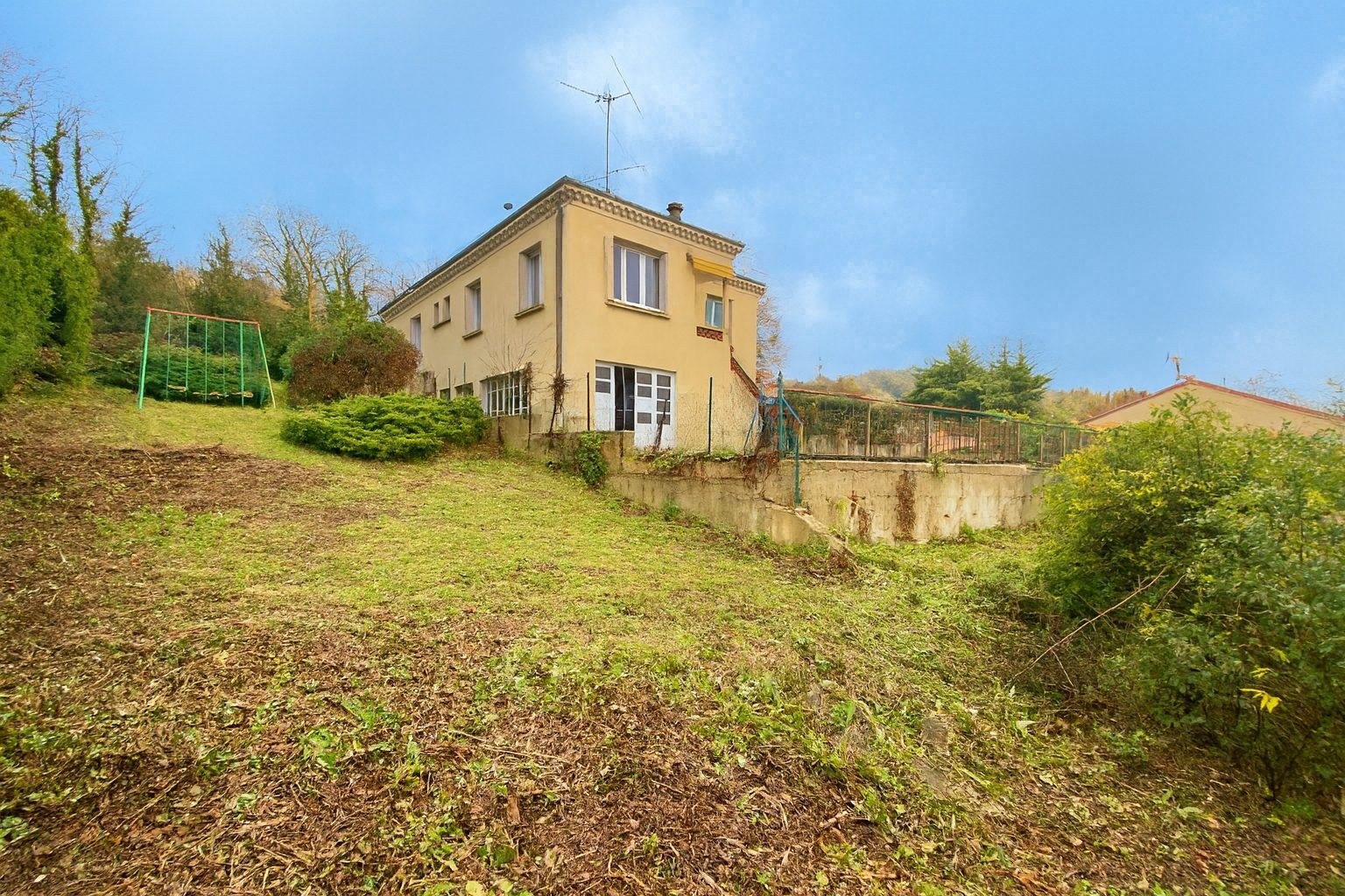 Villa / Maison  T5 à vendre Mours-Saint-Eusèbe 26540