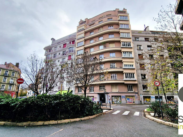 Grenoble Championnet  Nue-propriété  T3 84 m² rénové, — photo 1
