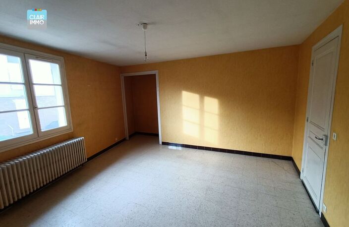 A AZE PROCHE MACON EN BOURGOGNE MAISON 3 PIECES DE 74 M² — photo 3