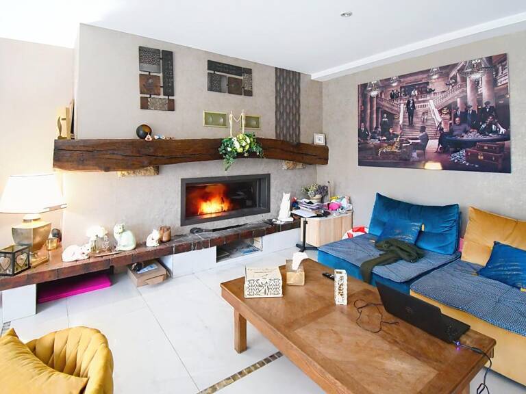 APPARTEMENT PLAIN PIED 120M2 - ENTIEREMENT RENOVE - LONGUYON - VUE SUR PARC — photo 1