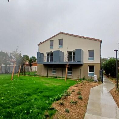 Appartement 3 pièces 750 €