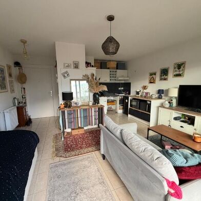Appartement 2 pièces 830 €