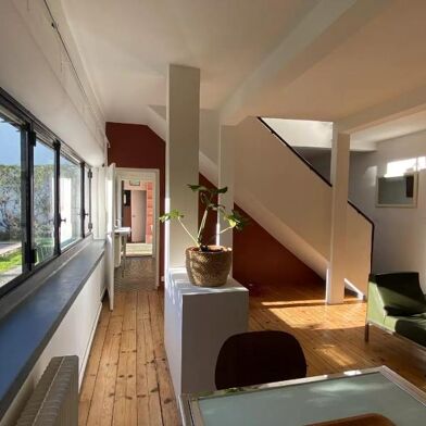 Maison 4 pièces 1800 €