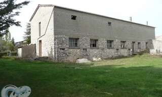 Immeuble  400 m² à vendre à Saint-Christol (84390)