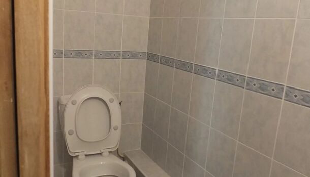 Local commercial 3 pièces  à vendre Salernes 83690