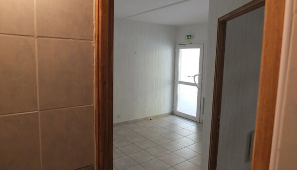 Local commercial 3 pièces  à vendre Salernes 83690