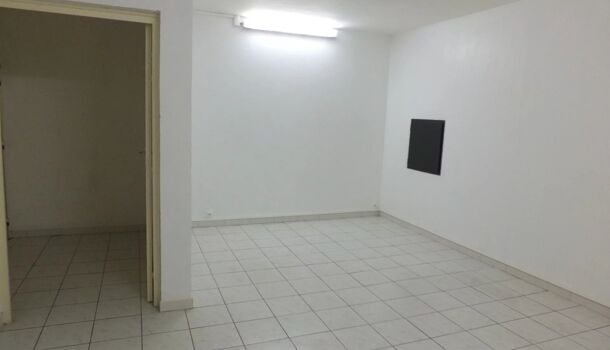 Local commercial 3 pièces  à vendre Salernes 83690