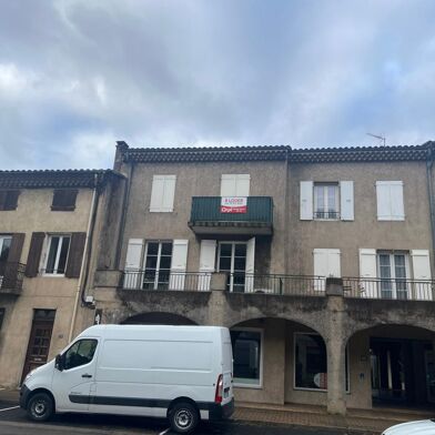 Appartement 3 pièces 670 €