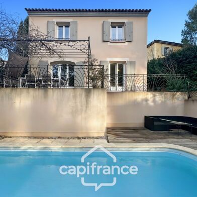 Maison 4 pièces 555000 €