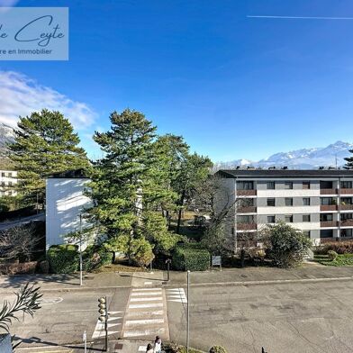 Appartement 5 pièces 255000 €