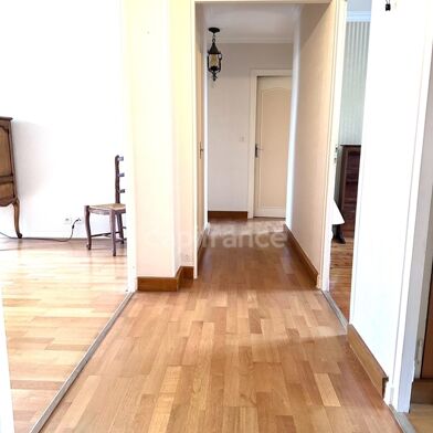 Appartement 4 pièces 194000 €