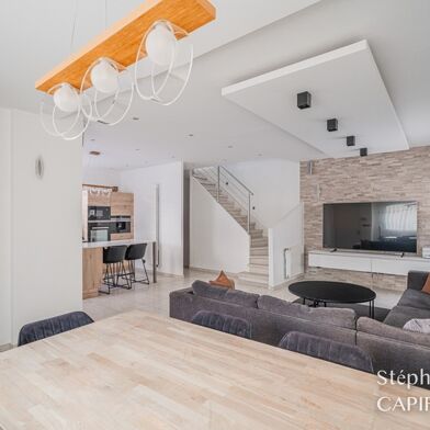 Maison 7 pièces 385000 €