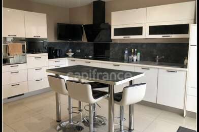 Maison 6 pièces 359000 €