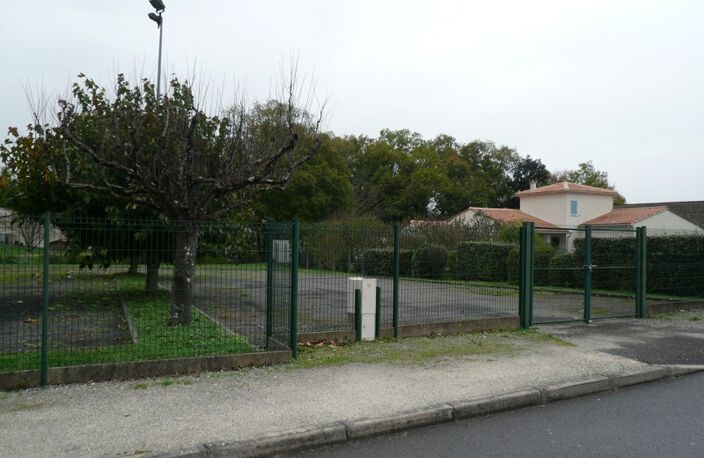 ⚜ CHATEAUBERNARD (16) Terrain à Vendre ⚜ — photo 2