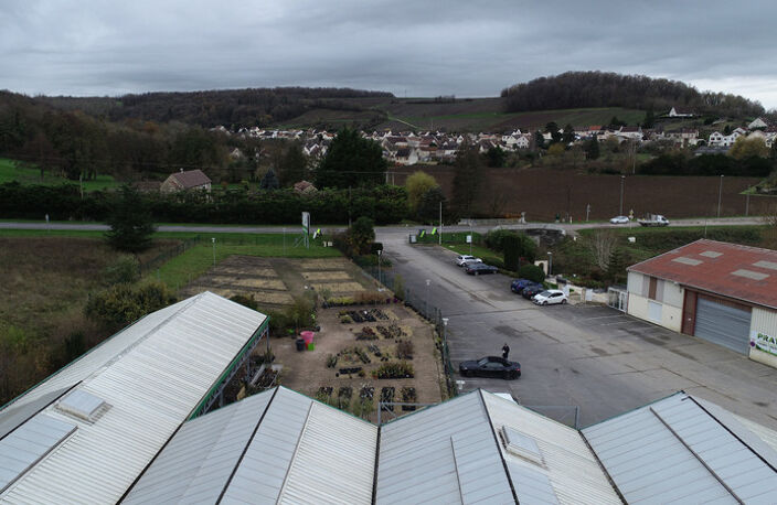 Château-Thierry à louer un ensemble de serres commerciales de 1022 m2 sur un terrain de 4158 m2 — photo 3