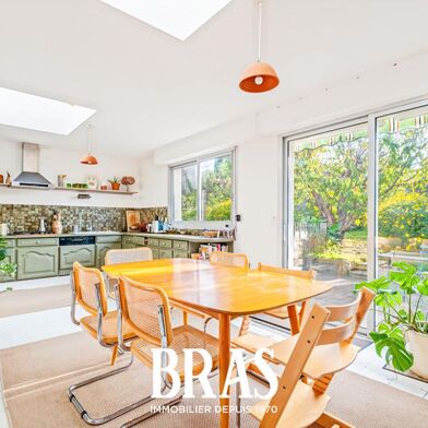 Maison 7 pièces 595000 €