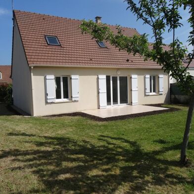 Maison 7 pièces 1250 €