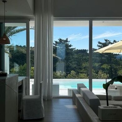 Appartement 4 pièces 3250 €