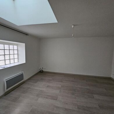 Appartement 1 pièces 490 €