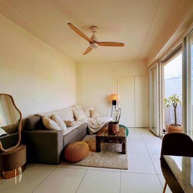 Appartement 1 pièces 900 €