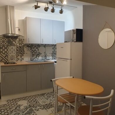 Appartement 1 pièces 370 €