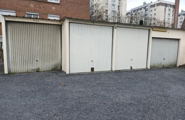 Box garage - Lille (59000) - Rue Balzac — photo 2