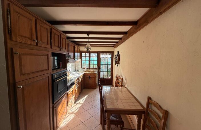 Maison 4 Chambres avec jardin, cachet et potentiel à Ronchin — photo 2