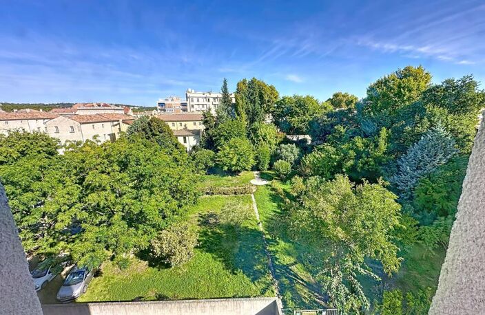 Appartement Intra-muros 107 m², 3 chambres, terrasse, Ascenseur, parking, cave — photo 5