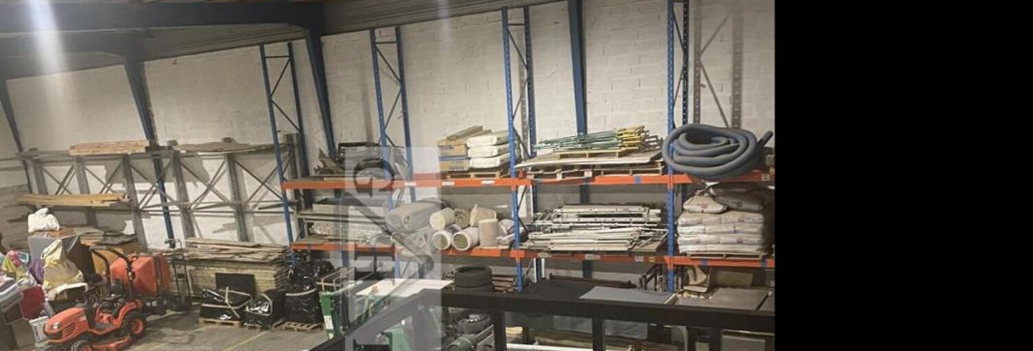 Local industriel  1188 m² à vendre à Marines (95640)