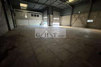 Local industriel  1350000 €