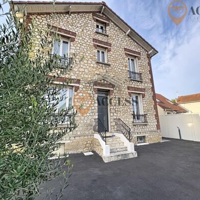 Maison 6 pièces 499000 €