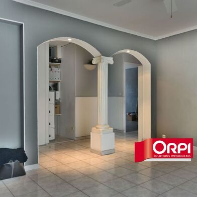 Appartement 4 pièces 957 €
