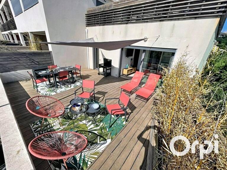 Superbe appartement 2 chambres avec vaste terrasse - Piscine - Garage — photo 1