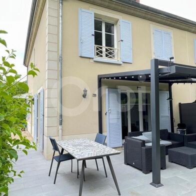 Maison 6 pièces 449000 €