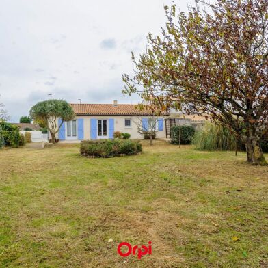 Maison 5 pièces 405600 €