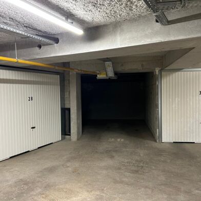 Garage  28000 €