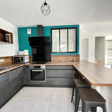 Appartement 4 pièces 1520 €