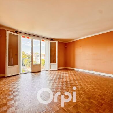 Appartement 4 pièces 335040 €