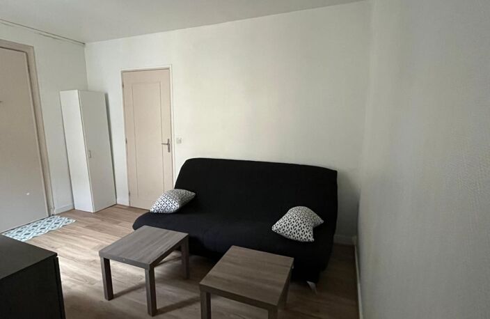 Appartement Reims 1 pièce(s) 17.93 m2 — photo 2