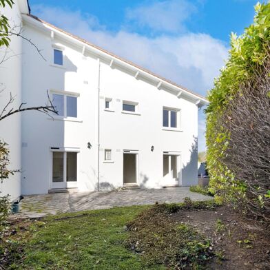 Appartement 4 pièces 367500 €